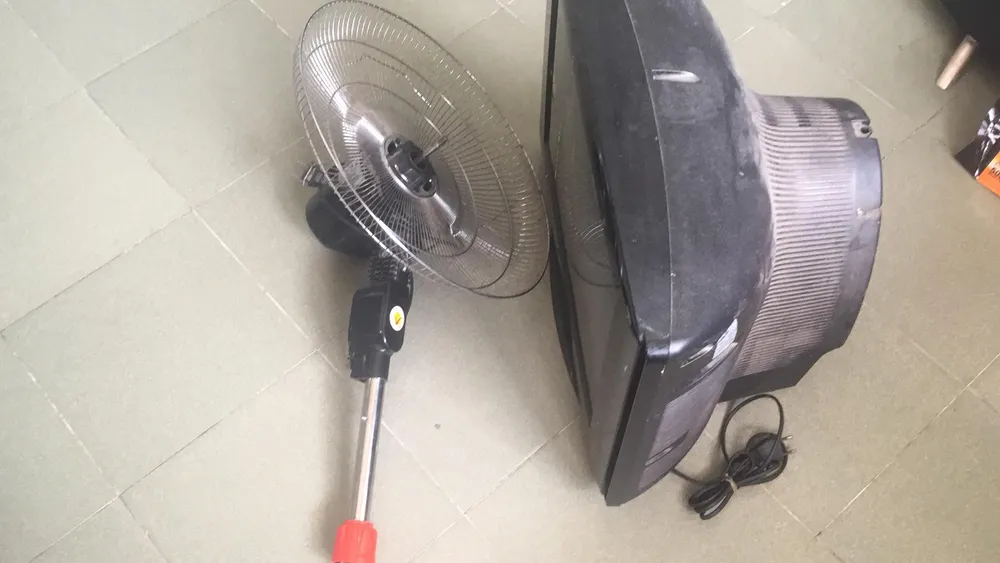  Thanh niên kéo bạn tới “bắt cóc” con nợ  ảnh 2