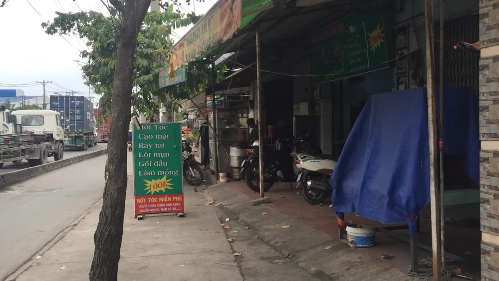 Hiện trường vụ án mạng. Ảnh: CHÍ THẠCH 