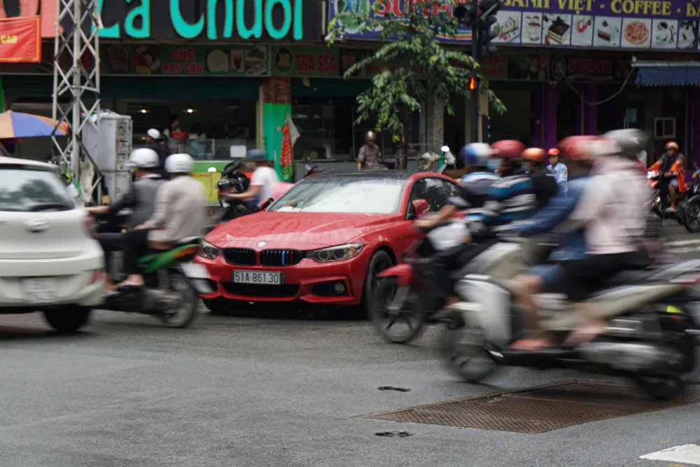 Đi trong cơn mưa từ quận Bình Tân về Bình Chánh, nam thanh niên bị nước cuốn mất tích ảnh 25