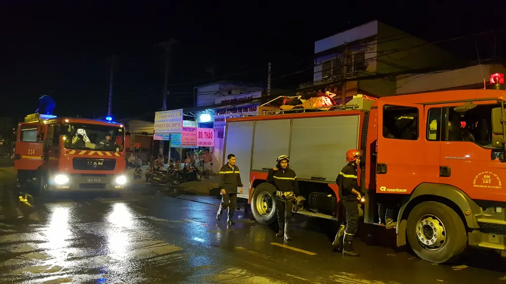 Cháy dãy trọ, một nữ công nhân tử vong ảnh 10