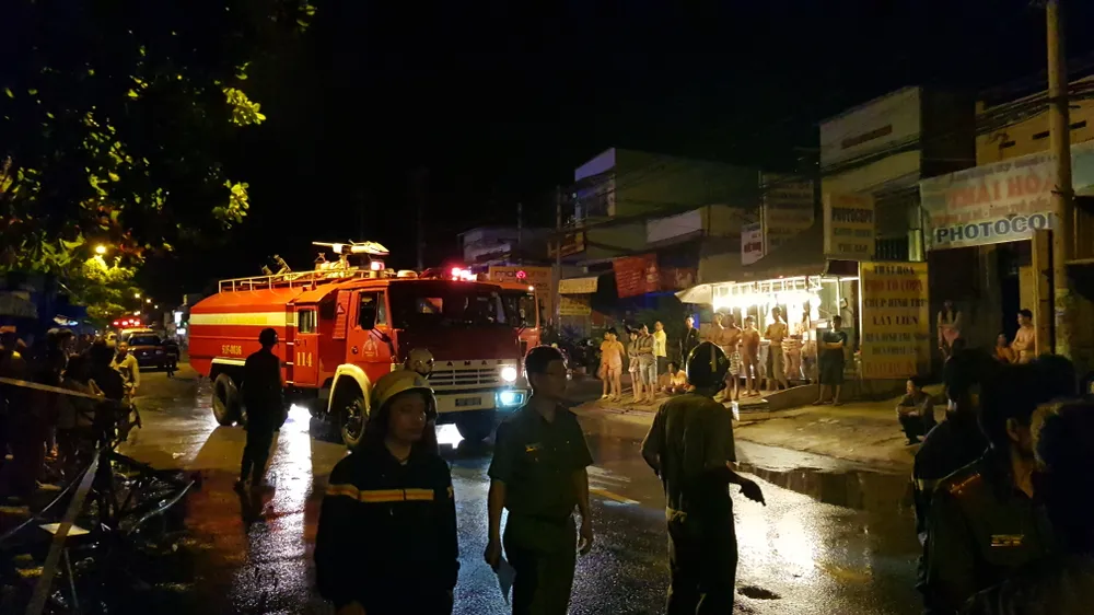 Cháy dãy trọ, một nữ công nhân tử vong ảnh 15