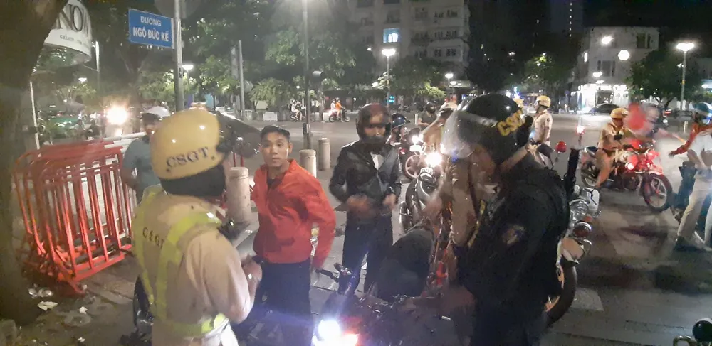 “Đi bão” sau trận thắng của đội tuyển Việt Nam, 55 trường hợp bị xử phạt ảnh 3