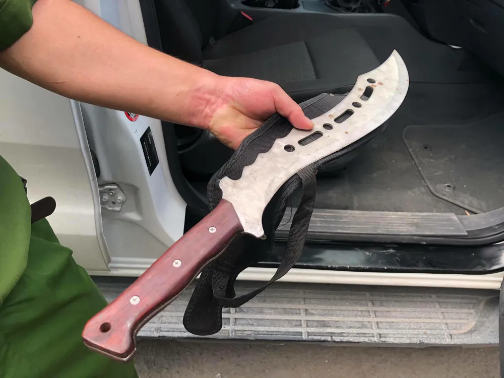 Phát hiện tài xế, phụ xe container dương tính với chất ma túy ảnh 1