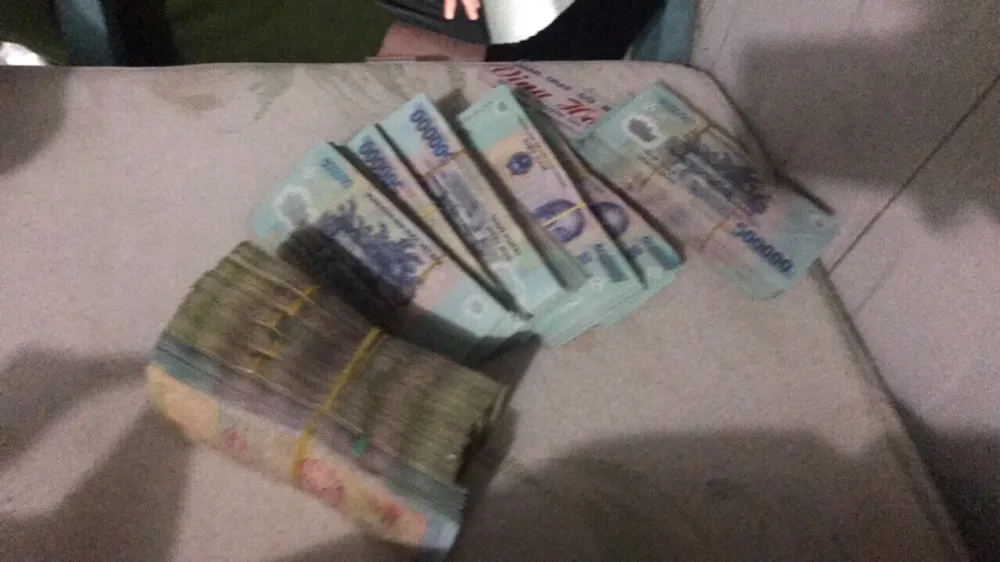 Khởi tố, bắt tạm giam nhóm giang hồ Vũ “bông hồng” ảnh 2