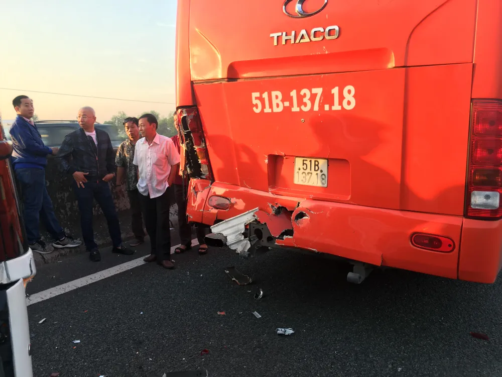 Va chạm liên tiếp trên cao tốc TPHCM – Trung Lương, nhiều người hoảng loạn  ảnh 3