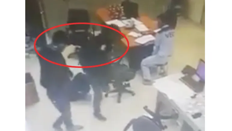 Camera ghi hình 2 đối tượng. 