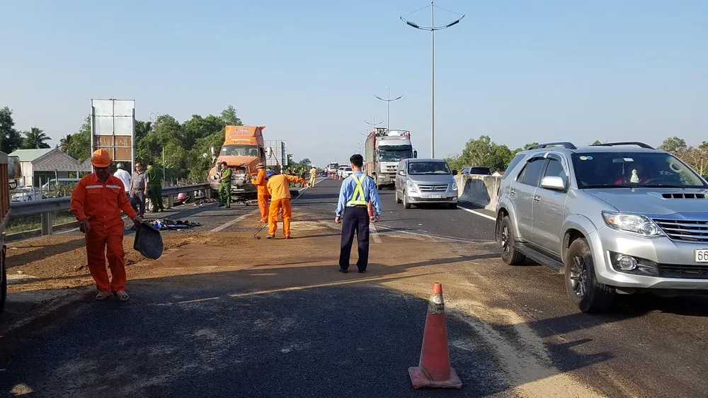  Va chạm liên hoàn trên cao tốc TPHCM - Trung Lương, 1 người tử vong ảnh 9