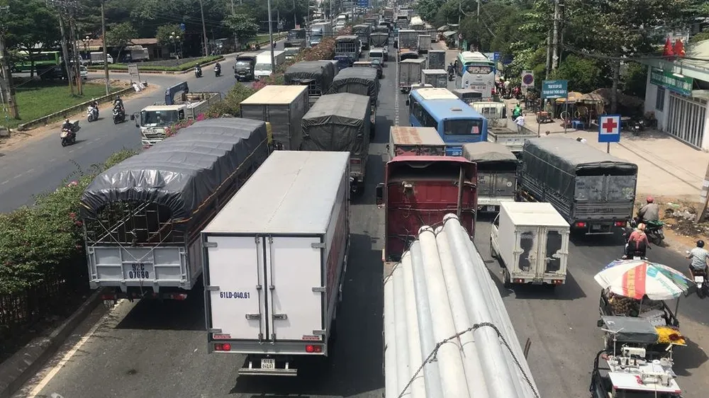  Va chạm liên hoàn, 2 người nhập viện ảnh 5