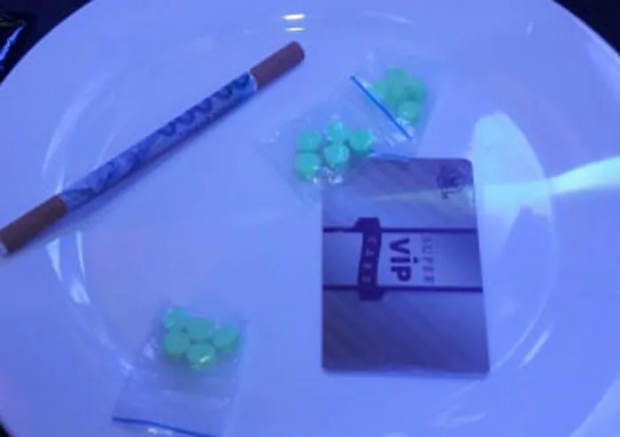  Chính thức khởi tố, bắt tạm giam Phúc “XO” và 10 đối tượng khác ảnh 3