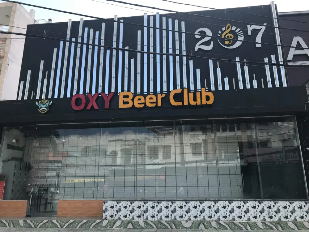  Kiểm tra quán bar Oxy Beer Club, hàng chục “dân chơi” dương tính với ma tuý ảnh 2