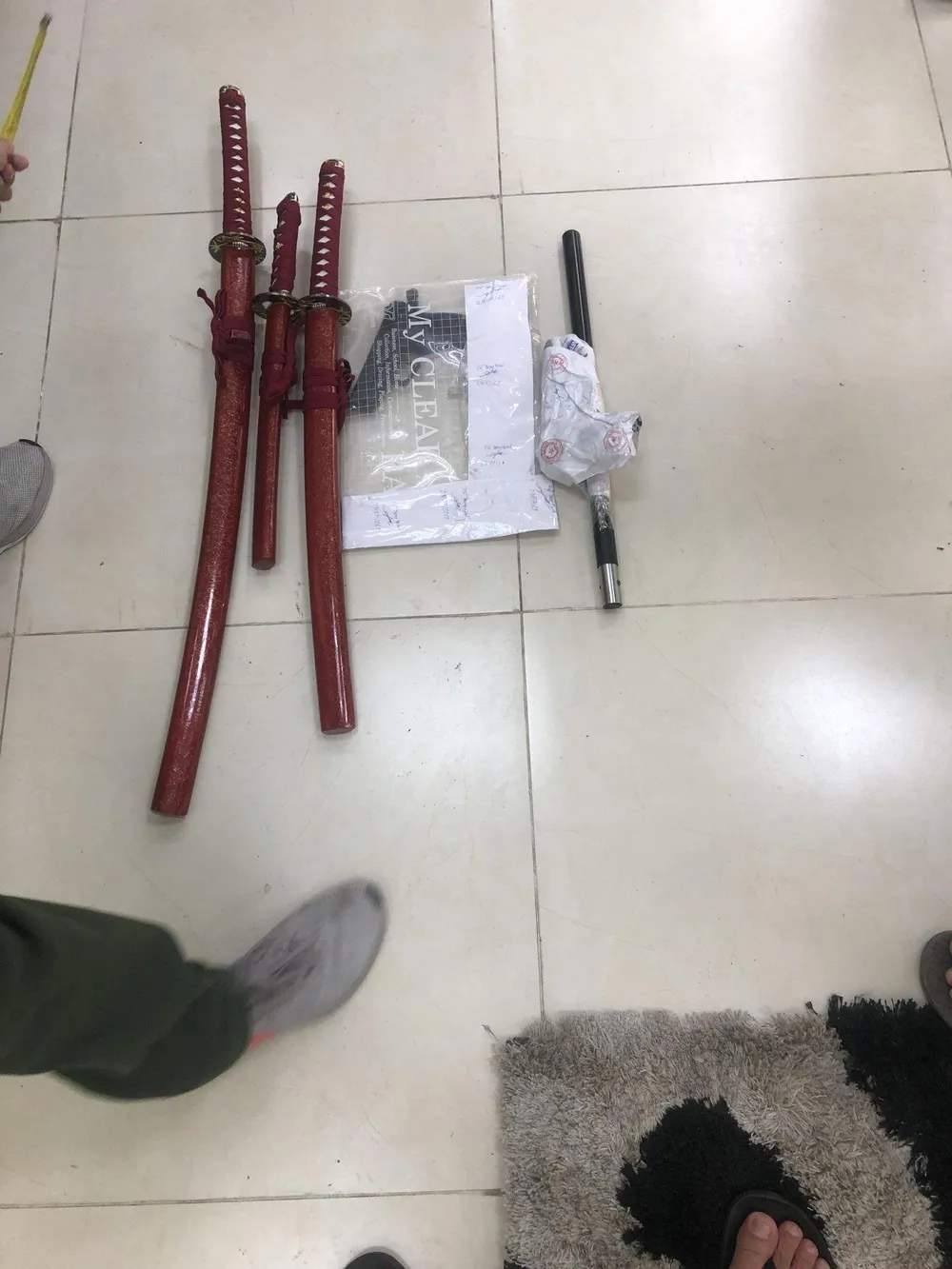 Triệt phá băng nhóm sử dụng "hàng nóng", bán ma túy cho các quán bar ảnh 3