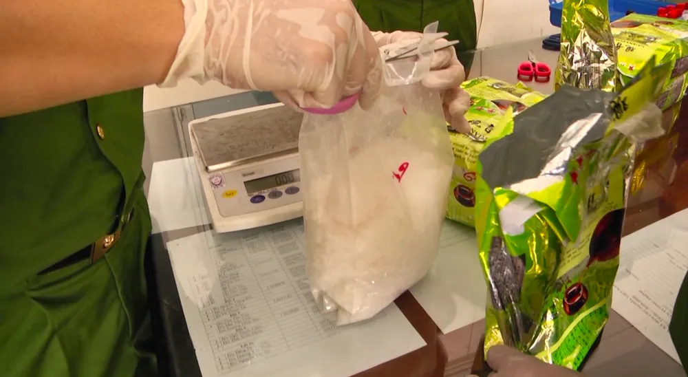  Khởi tố đường dây ma túy hơn 1,1 tấn ở TPHCM ảnh 6