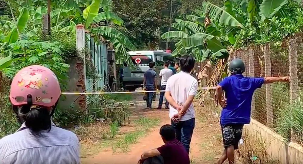  2 thi thể được phát hiện trong khối bê tông ở Bình Dương là nam giới ảnh 1