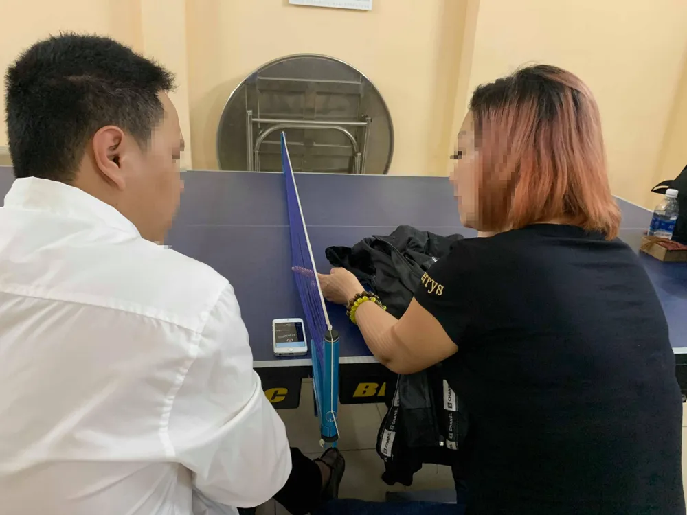 Triệt phá đường dây lừa bán hàng trăm cô gái vào cơ sở massage, cà phê trá hình ảnh 3