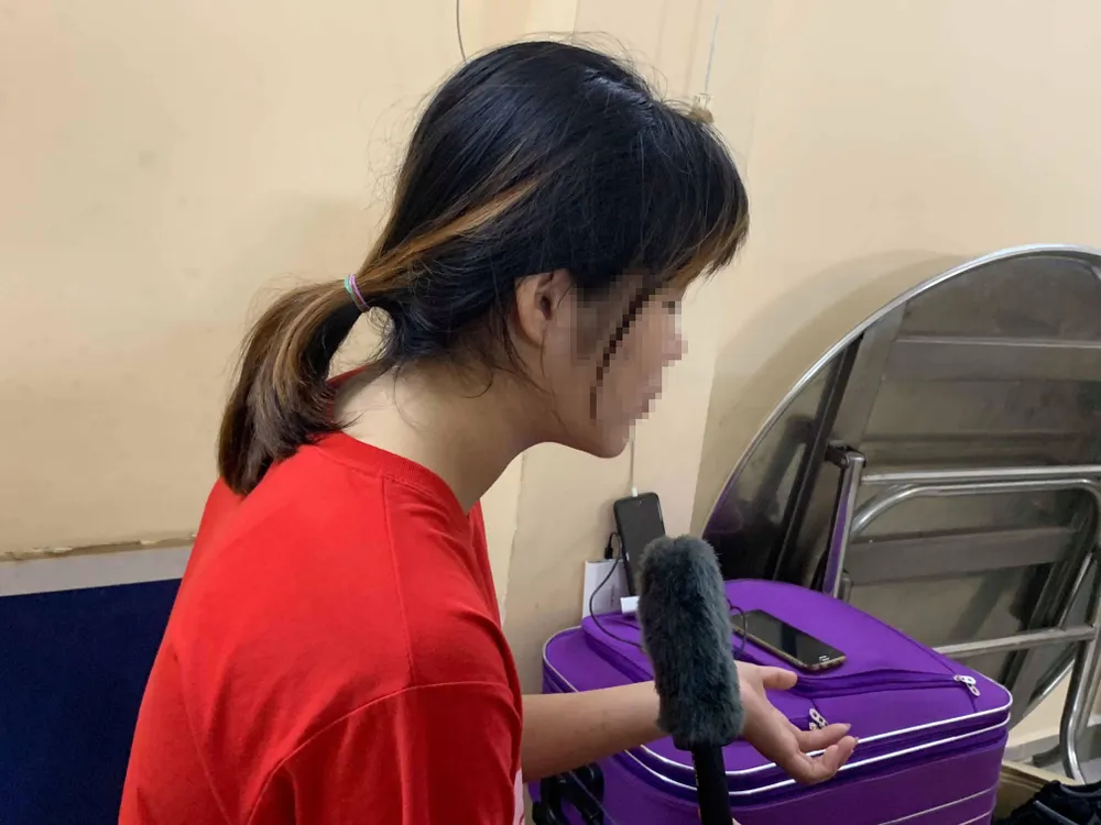 Triệt phá đường dây lừa bán hàng trăm cô gái vào cơ sở massage, cà phê trá hình ảnh 2