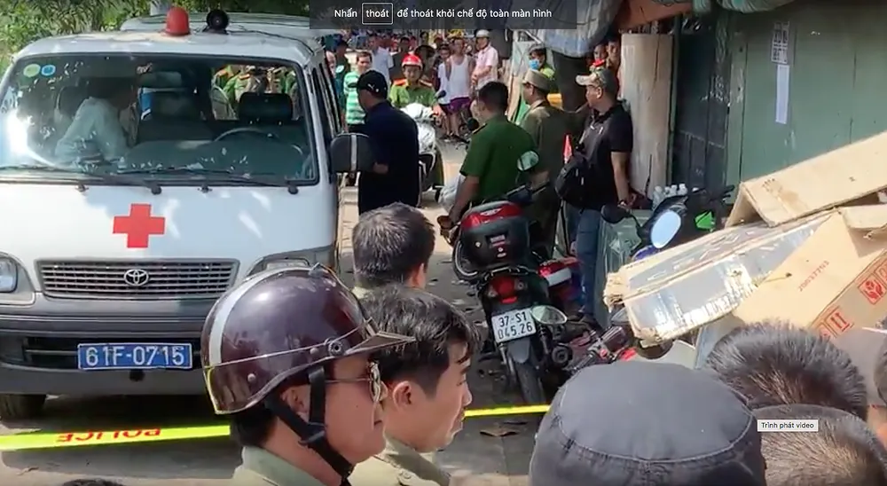 Chồng cùng vợ đang mang thai và con nhỏ 3 tuổi tử vong trong căn nhà khoá trái cửa ảnh 2