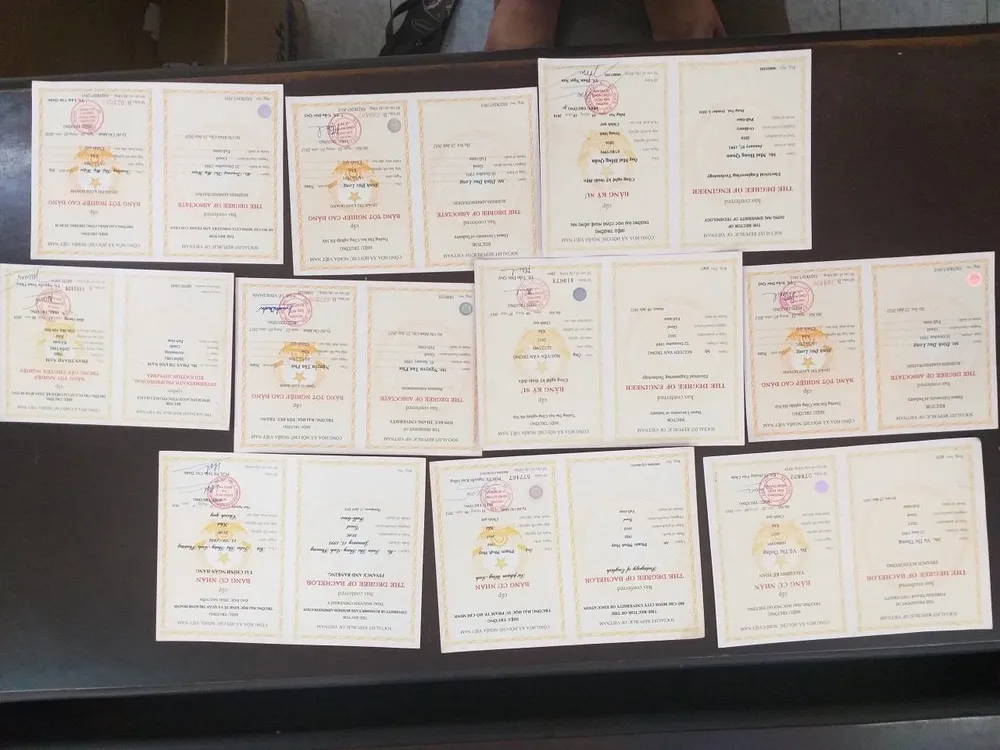  Triệt phá thành công đường dây làm giả con dấu bằng cấp, chứng chỉ quy mô lớn ảnh 4