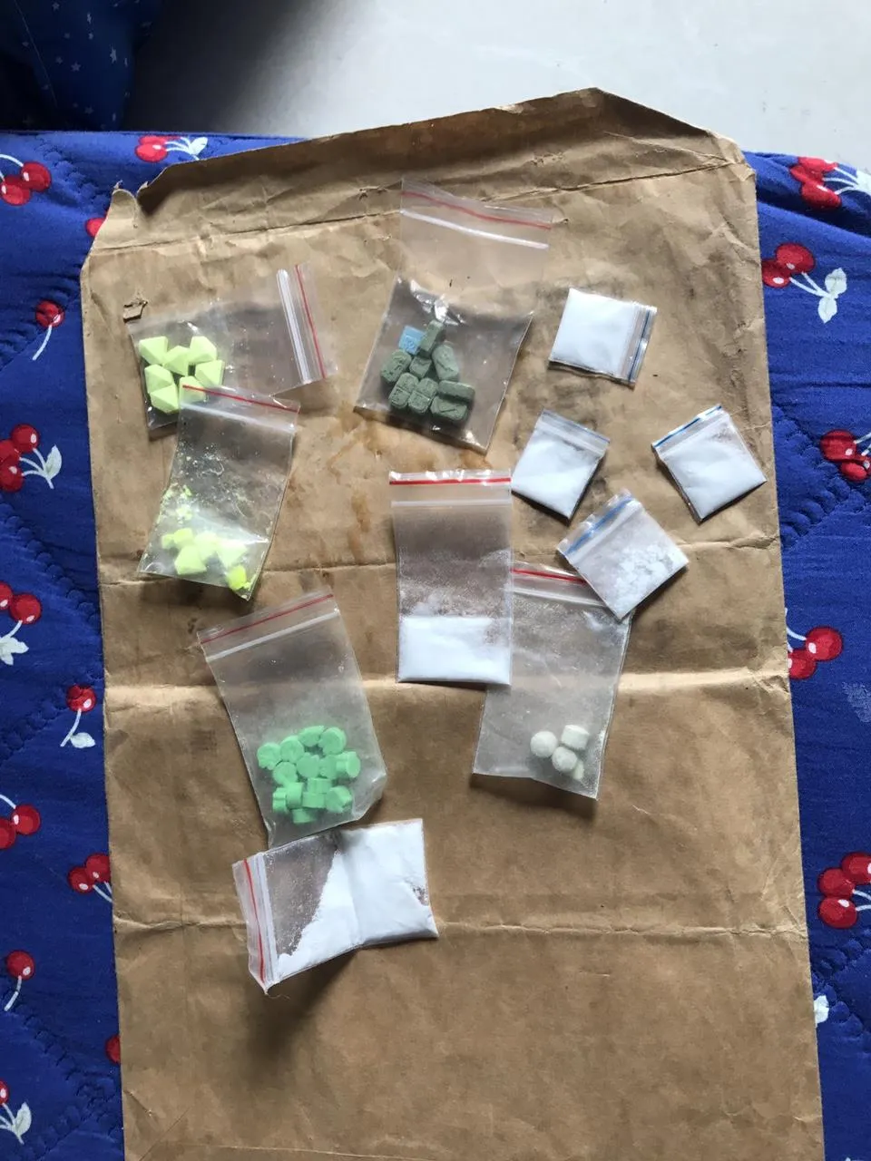 Băng nhóm chuyên cho vay nặng lãi thủ súng đạn, ma túy ảnh 2