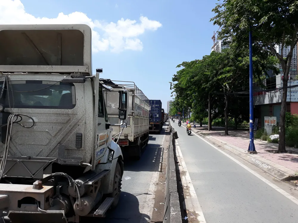  Cao tốc TPHCM - Long Thành - Dầu Giây ùn ứ nhiều giờ liền ảnh 1