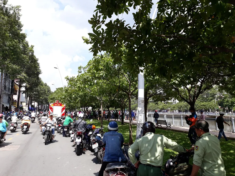 Vụ nữ sinh bị sát hại tại phòng trọ: Phát hiện thi thể nghi can ở kênh Nhiêu Lộc - Thị Nghè ảnh 1