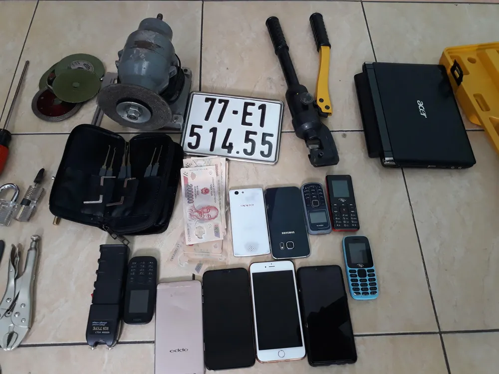 Bắt nhóm đối tượng trộm 9 xe máy ở dãy trọ sinh viên ảnh 3