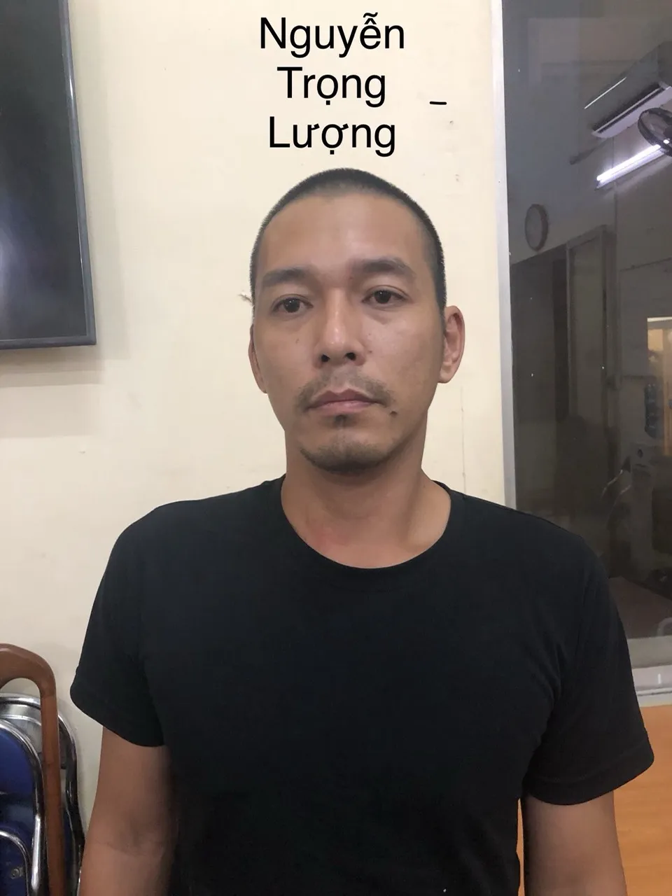 Tạm giữ chủ quán bar 030X8 cùng 15 đối tượng  ảnh 8