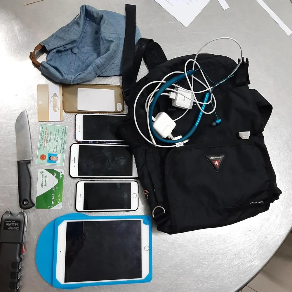  Hai anh em ruột khống chế người phụ nữ trói chân tay cướp tài sản ảnh 3