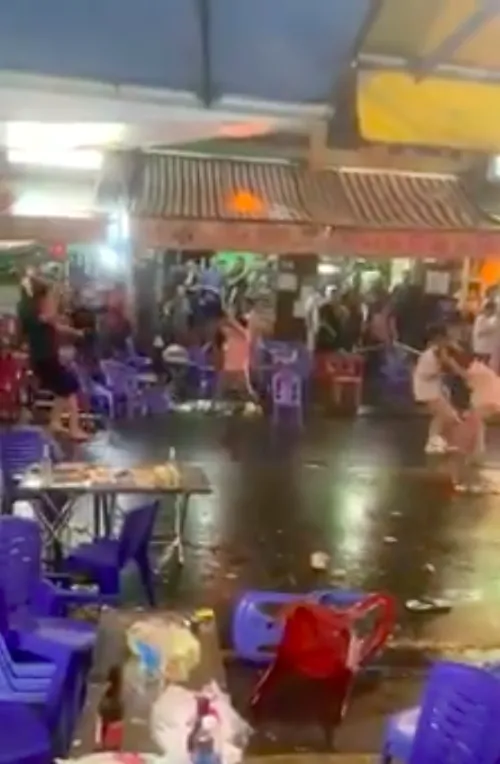 Khởi tố các đối tượng tham gia vụ hỗn chiến ở khu phố Tây Bùi Viện ảnh 4