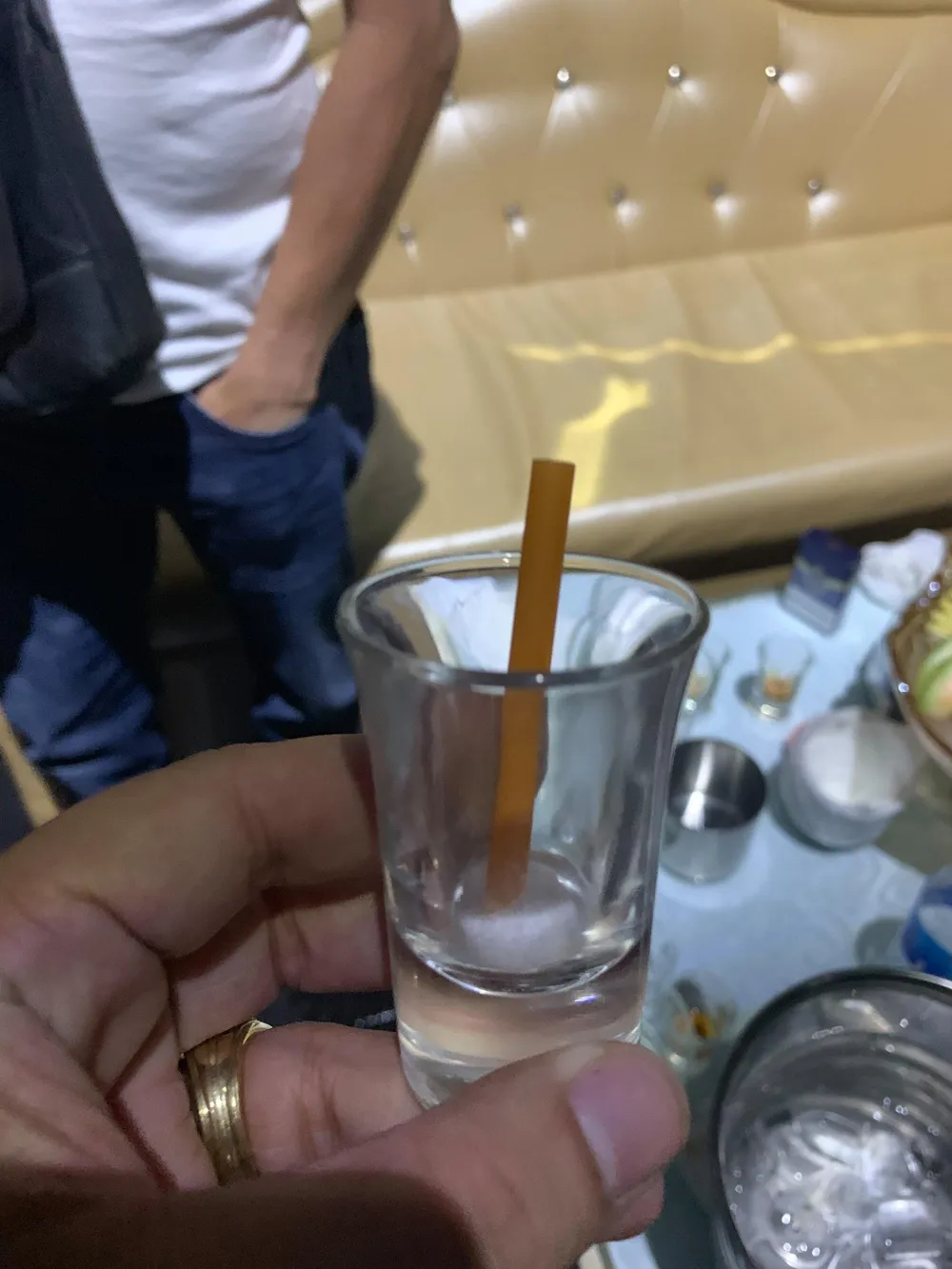 Đột kích tụ điểm ăn chơi ở quận 5, phát hiện nhiều dân chơi dương tính với chất ma tuý ảnh 3