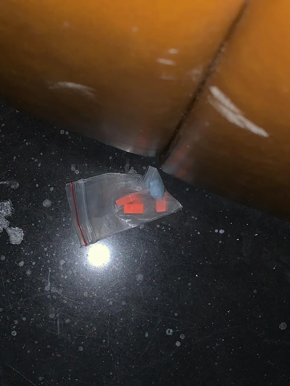 Đột kích tụ điểm ăn chơi ở quận 5, phát hiện nhiều dân chơi dương tính với chất ma tuý ảnh 6