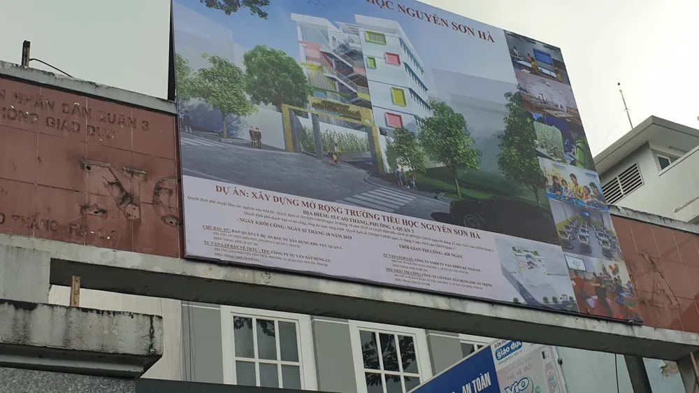 Sập công trình trường tiểu học, 2 người thương vong ảnh 1