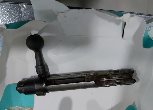 Nam thanh niên mang theo hàng ngàn viên đạn đi “dạo” trên đường phố ảnh 1