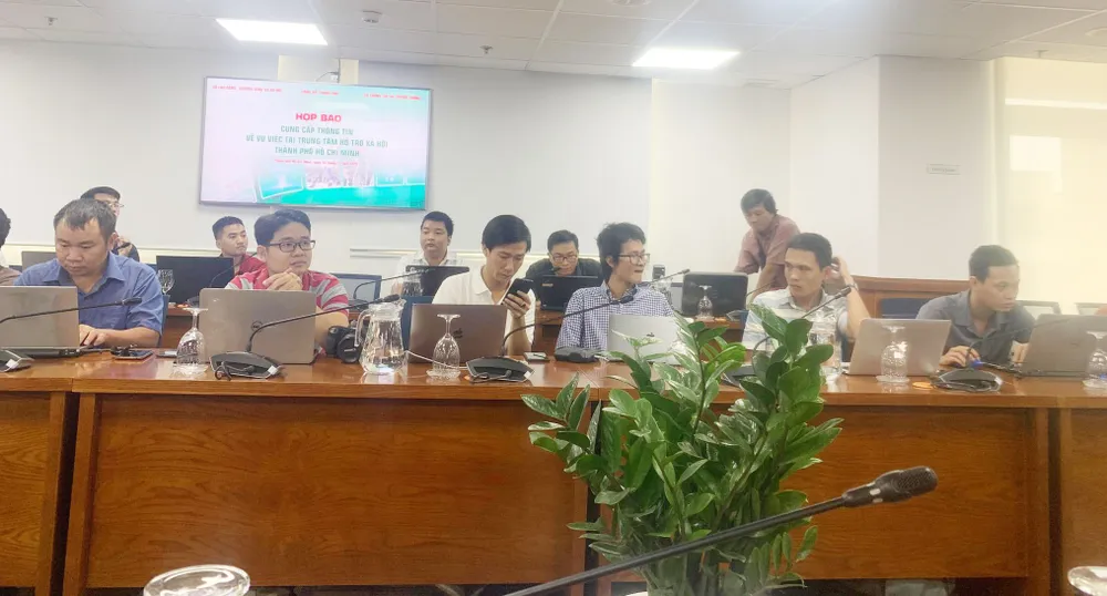 Vụ cán bộ Trung tâm Hỗ trợ xã hội TPHCM bị tố dâm ô trẻ em: Khởi tố vụ án, khởi tố bị can ảnh 3