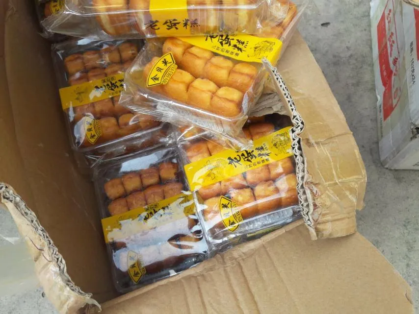 Phát hiện gần 1 tấn bánh bông lan nhập lậu trong xe tải ở TPHCM ảnh 4