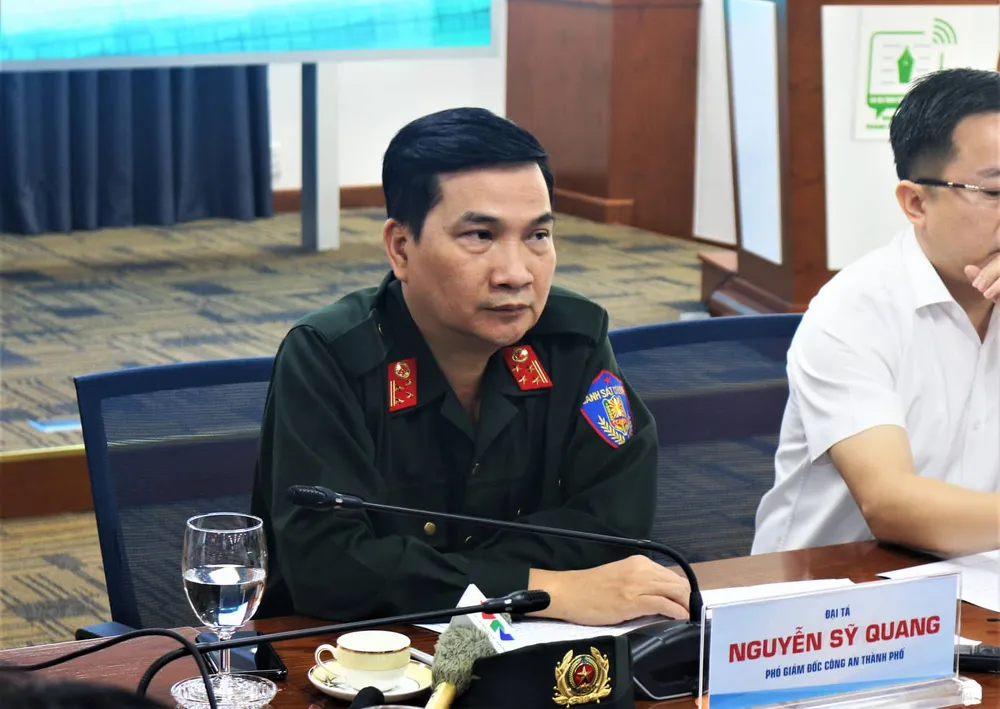 4.000 người diễn tập xử lý tình huống an ninh trật tự tại sân bay và trung tâm TPHCM ảnh 1