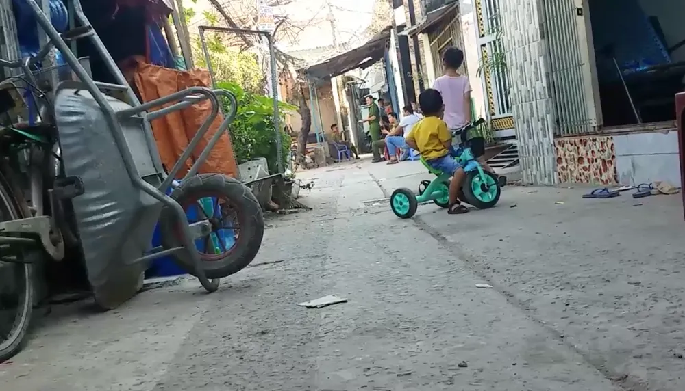 Hỗn chiến 2 nhóm thanh niên ở huyện Bình Chánh, 1 người tử vong ảnh 1