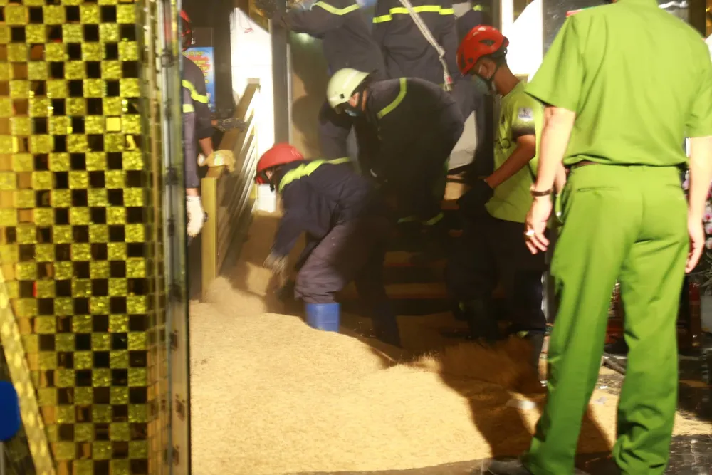 Vụ sập vũ trường King tại Vũng Tàu: Tích cực giải cứu nạn nhân ảnh 7