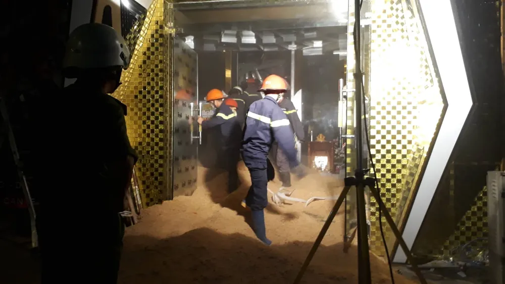 Vụ sập vũ trường King tại Vũng Tàu: Tích cực giải cứu nạn nhân ảnh 4