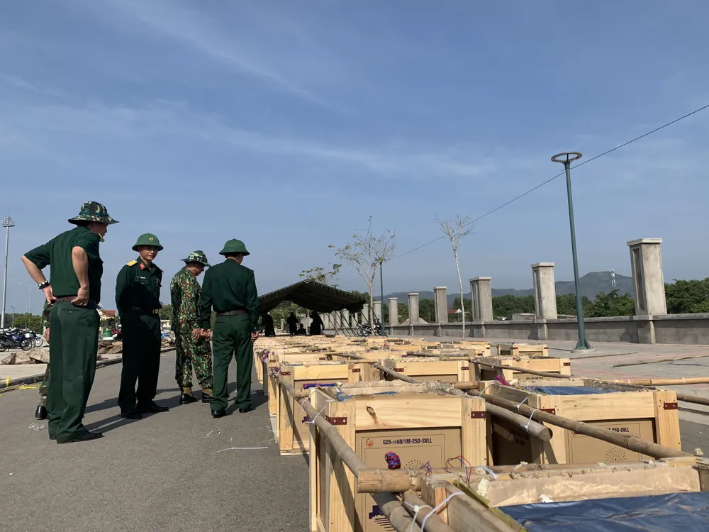 1.200 giàn pháo hoa chờ bắn dịp giao thừa tại Bà Rịa - Vũng Tàu ảnh 1