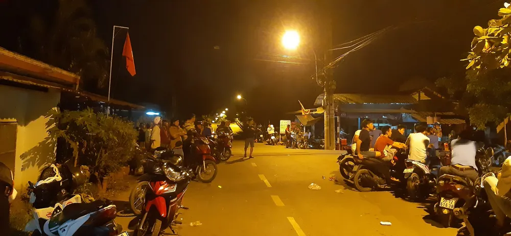 Thứ trưởng Bộ Công an tới hiện trường nơi công an vây bắt kẻ nổ súng ở Củ Chi ảnh 8