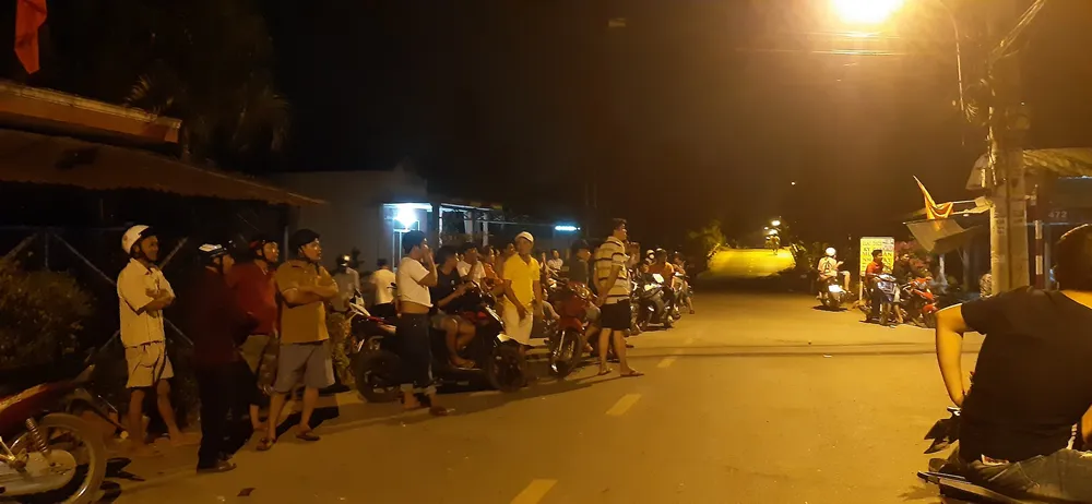 Thứ trưởng Bộ Công an tới hiện trường nơi công an vây bắt kẻ nổ súng ở Củ Chi ảnh 12