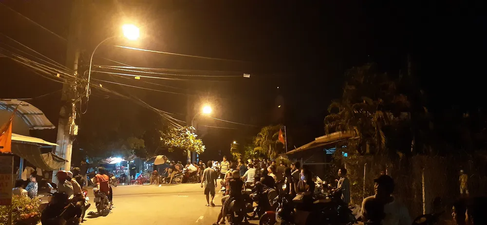 Thứ trưởng Bộ Công an tới hiện trường nơi công an vây bắt kẻ nổ súng ở Củ Chi ảnh 13