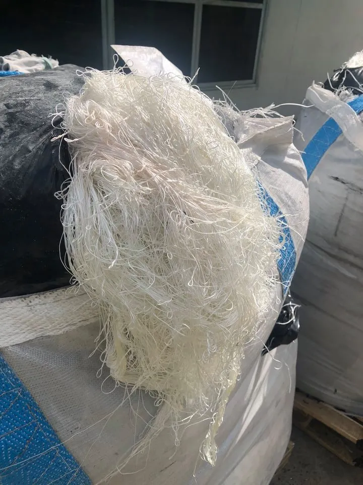 Bắt nhóm công nhân dùng xe tải trộm 14 tấn hàng của doanh nghiệp ảnh 1