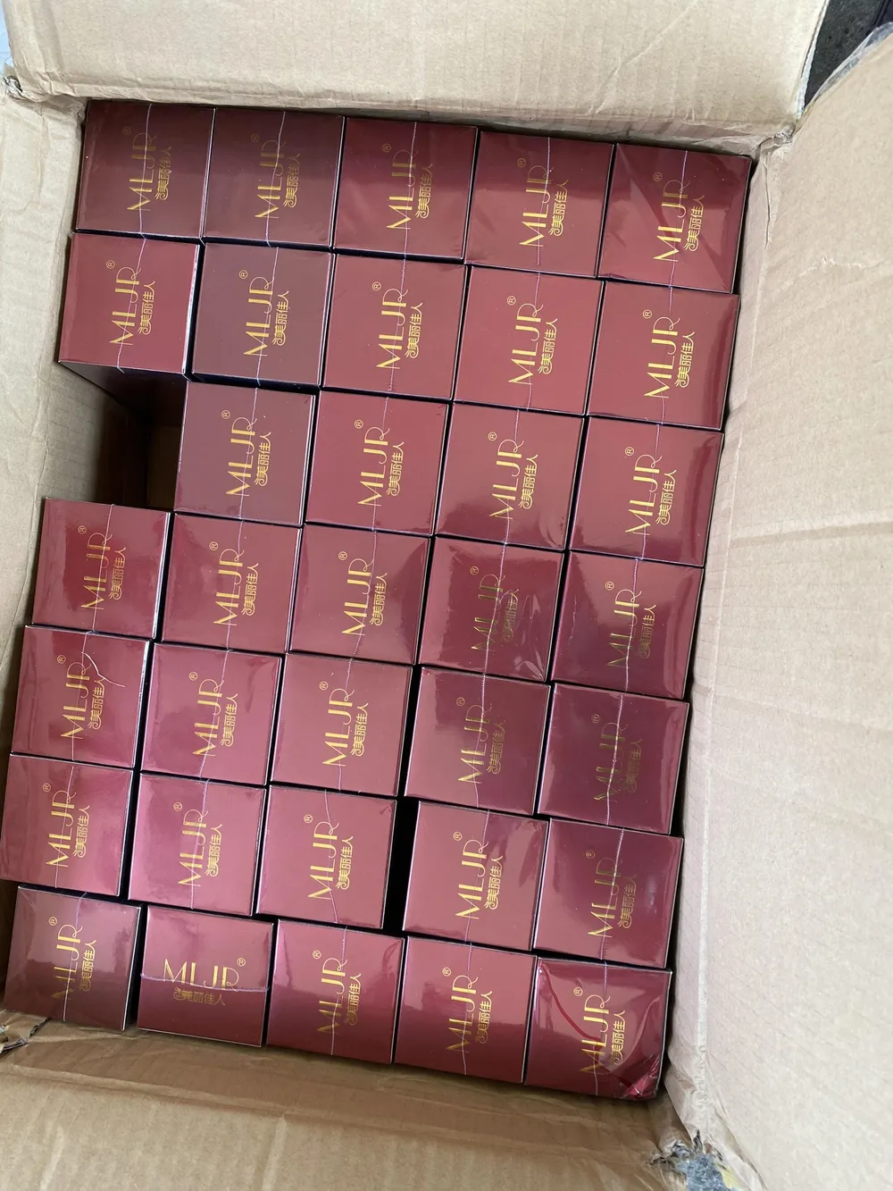 Phát hiện kho chứa hơn 5.000 hộp mỹ phẩm không rõ nguồn gốc xuất xứ ở TPHCM ảnh 7