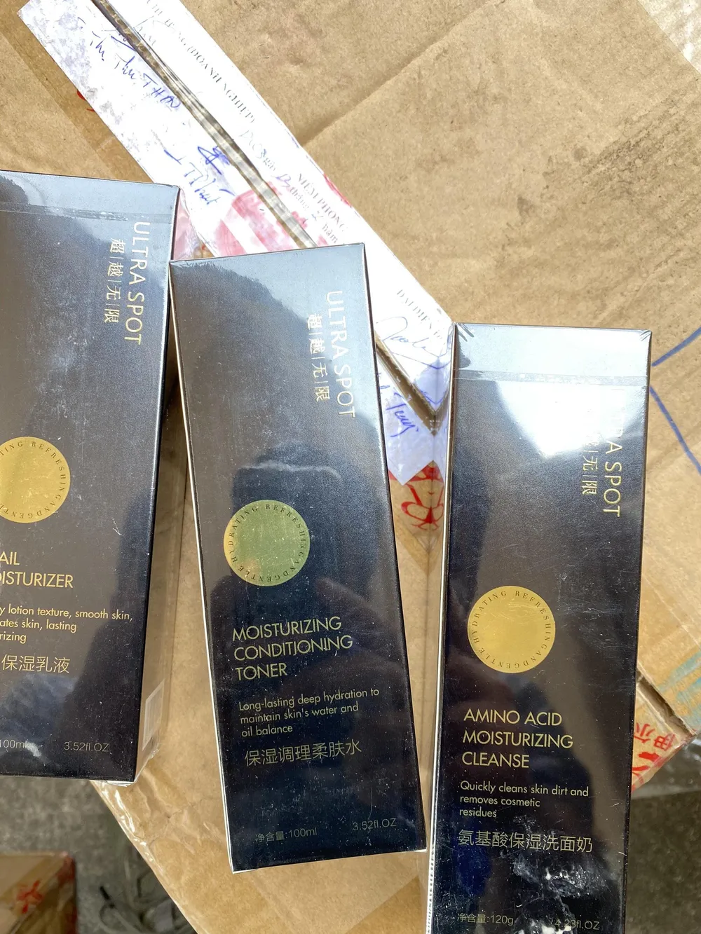 Phát hiện kho chứa hơn 5.000 hộp mỹ phẩm không rõ nguồn gốc xuất xứ ở TPHCM ảnh 4