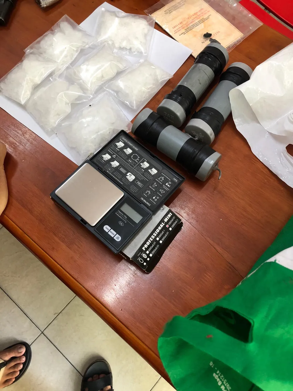 Triệt phá đường dây ma tuý thu giữ súng K54 và nhiều quả mìn tự chế ảnh 2