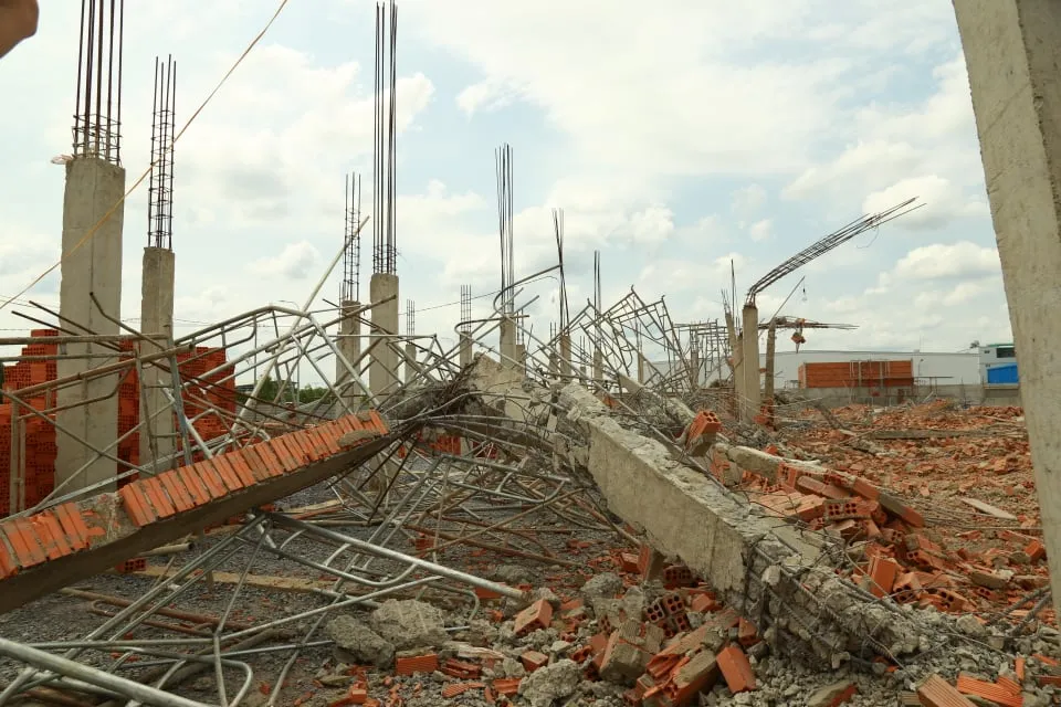 Kiến nghị tỉnh Đồng Nai rà soát các công trình xây dựng tương tự công trình sập tường 10 người chết ảnh 17