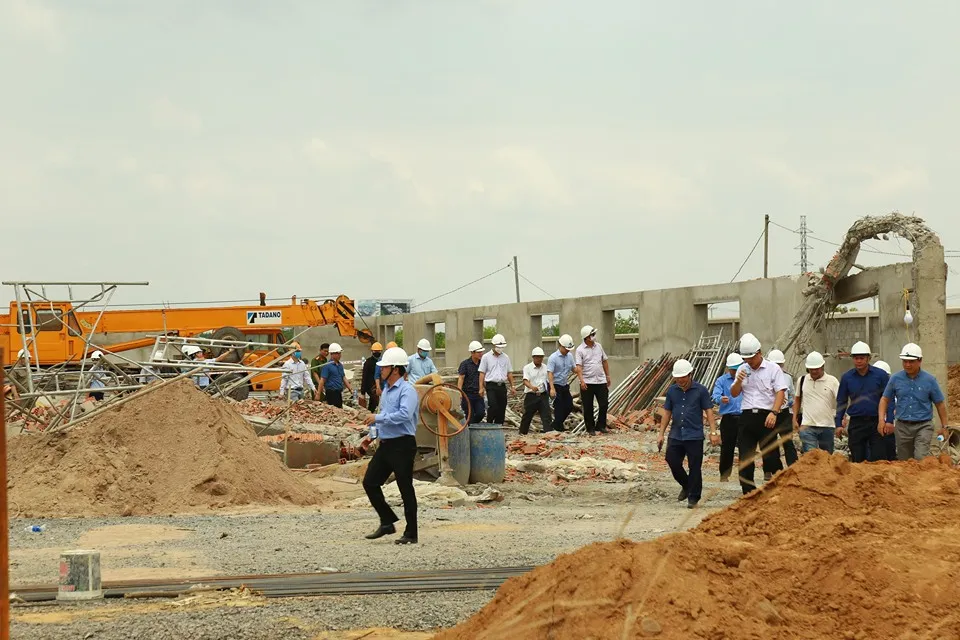 Kiến nghị tỉnh Đồng Nai rà soát các công trình xây dựng tương tự công trình sập tường 10 người chết ảnh 12