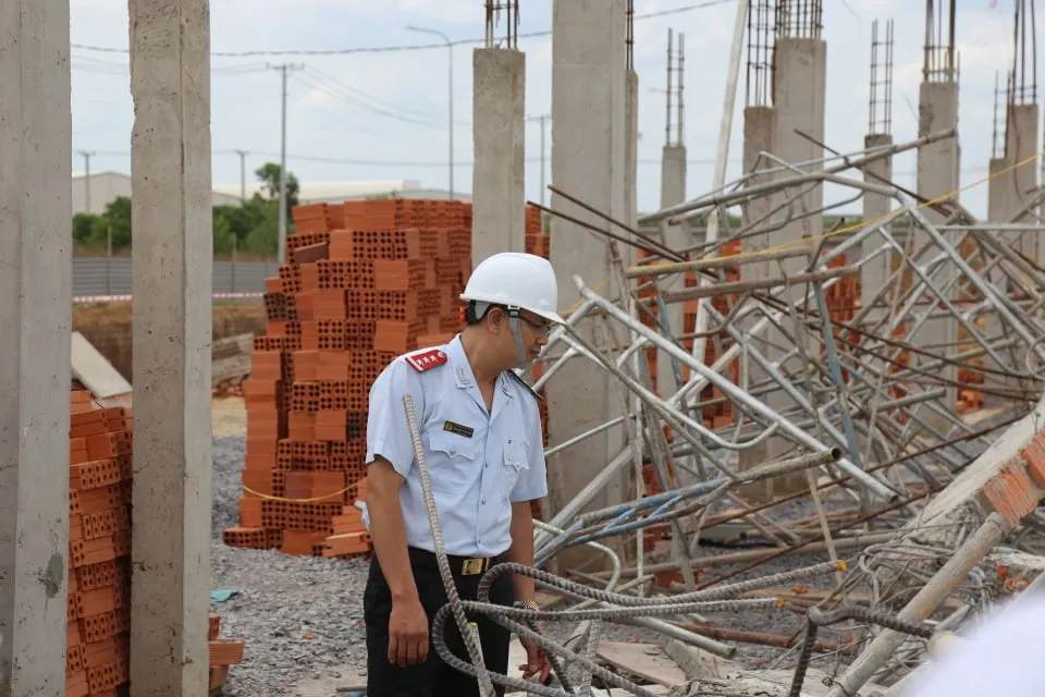 Kiến nghị tỉnh Đồng Nai rà soát các công trình xây dựng tương tự công trình sập tường 10 người chết ảnh 11