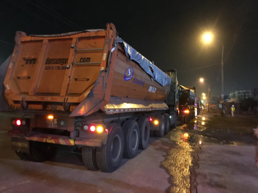 Vụ “xe vua” ở tỉnh Đồng Nai: Thu hơn 700 tấn than và phương tiện vận chuyển ảnh 1